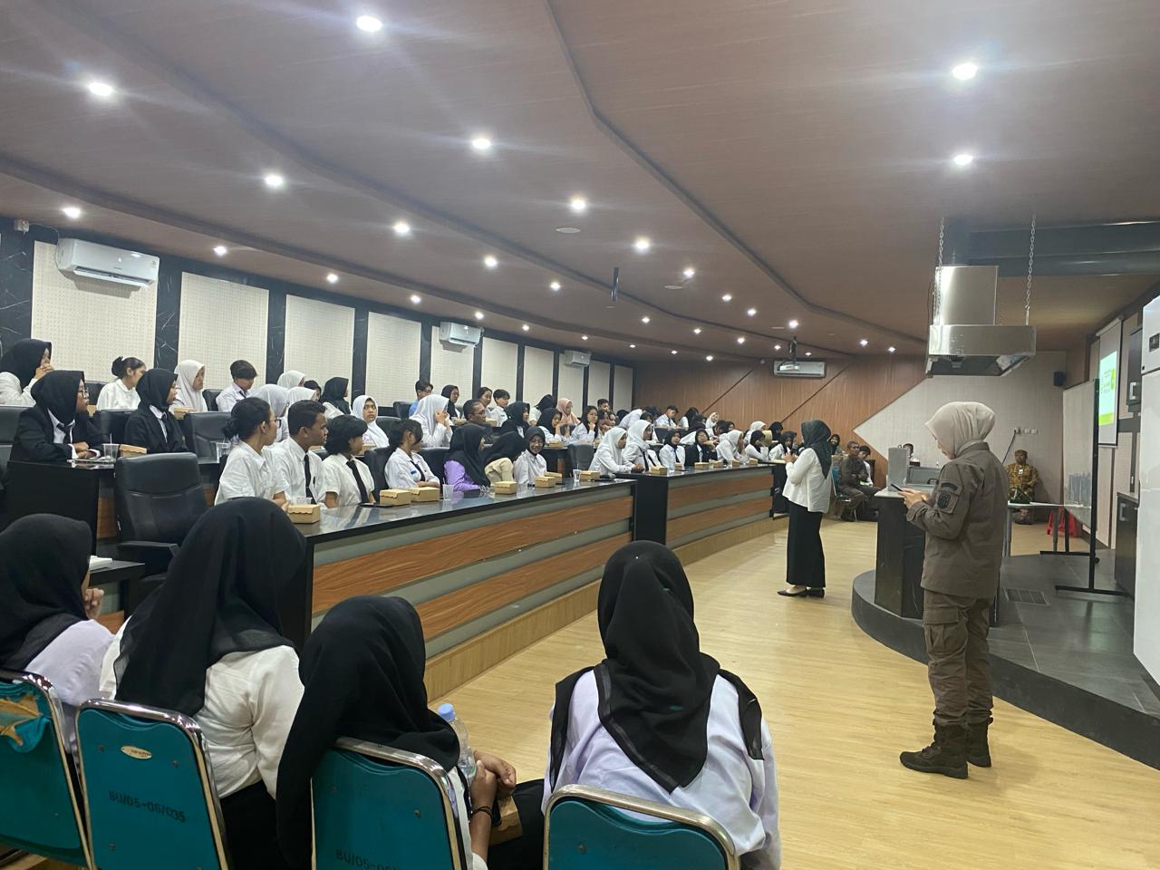 Jaksa Masuk Sekolah di SMK N 4 Surakarta