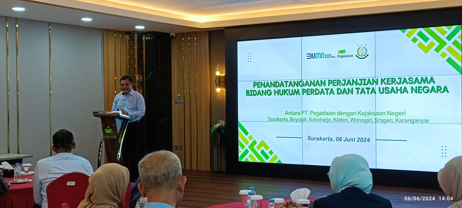 Penandatangan Perjanjian Kerjasama Bidang Hukum Perdata Dan Tata Usaha Negara antara PT Pegadaian dengan Kejaksaan Negeri se-Keresidenan Surakarta