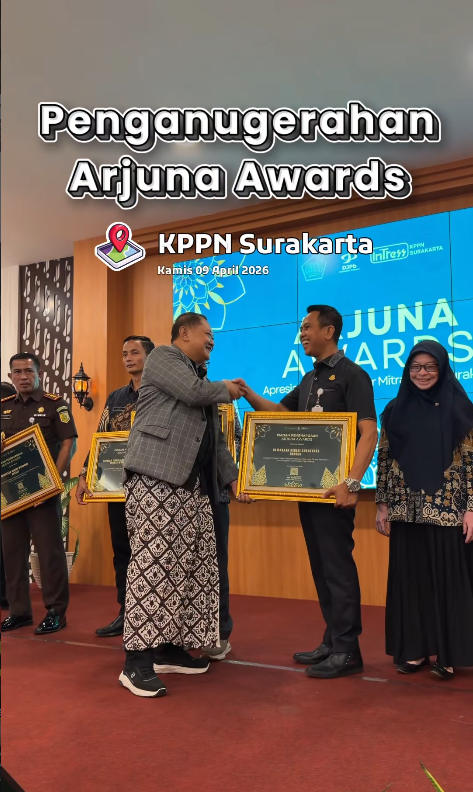 Kejaksaan Negeri Surakarta menerima 2 penghargaan