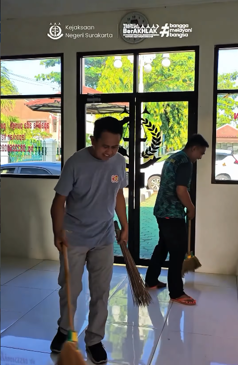 Jumat Bersih Kejaksaan Negeri Surakarta