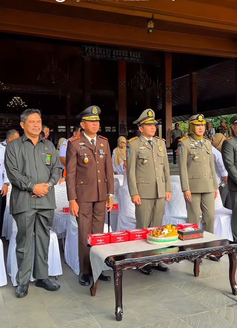 Upacara Peringatan Hari Ulang Tahun Satpol PP ke-76, Satlinmas ke-64, dan Damkar ke-107