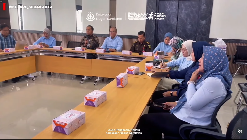rapat koordinasi terkait Taman Cerdas Kelurahan Joyotakan